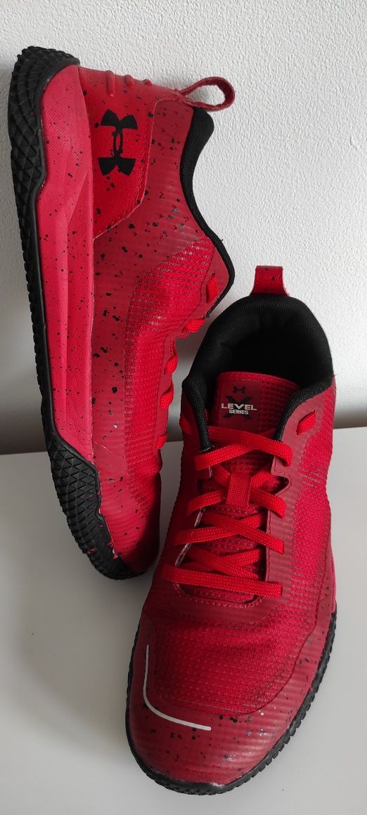 Under Armour rozmiar 40 (25 cm)