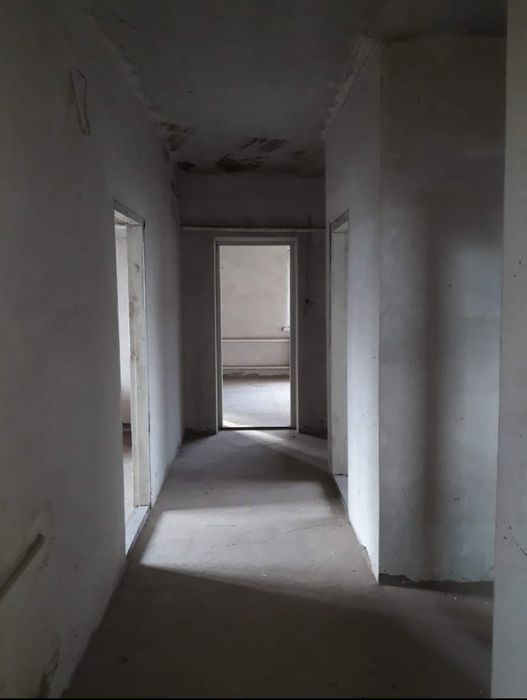 Продам двоповерховий будинок  селищі Петрове