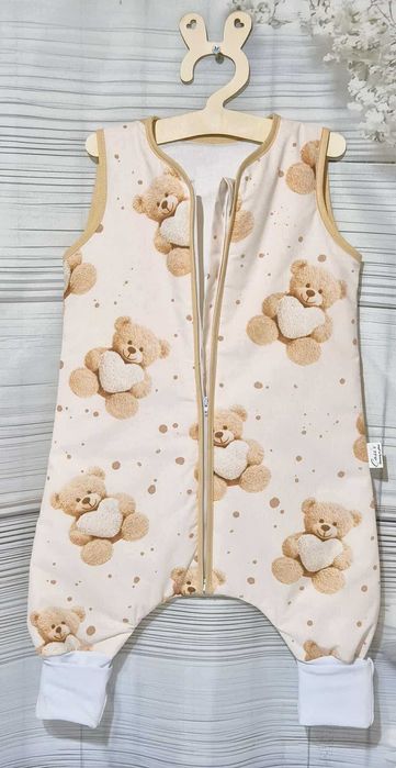 Śpiworek z nogawkami ABS skarpety antypoślizgowe 2,5 tog  w Serduszka