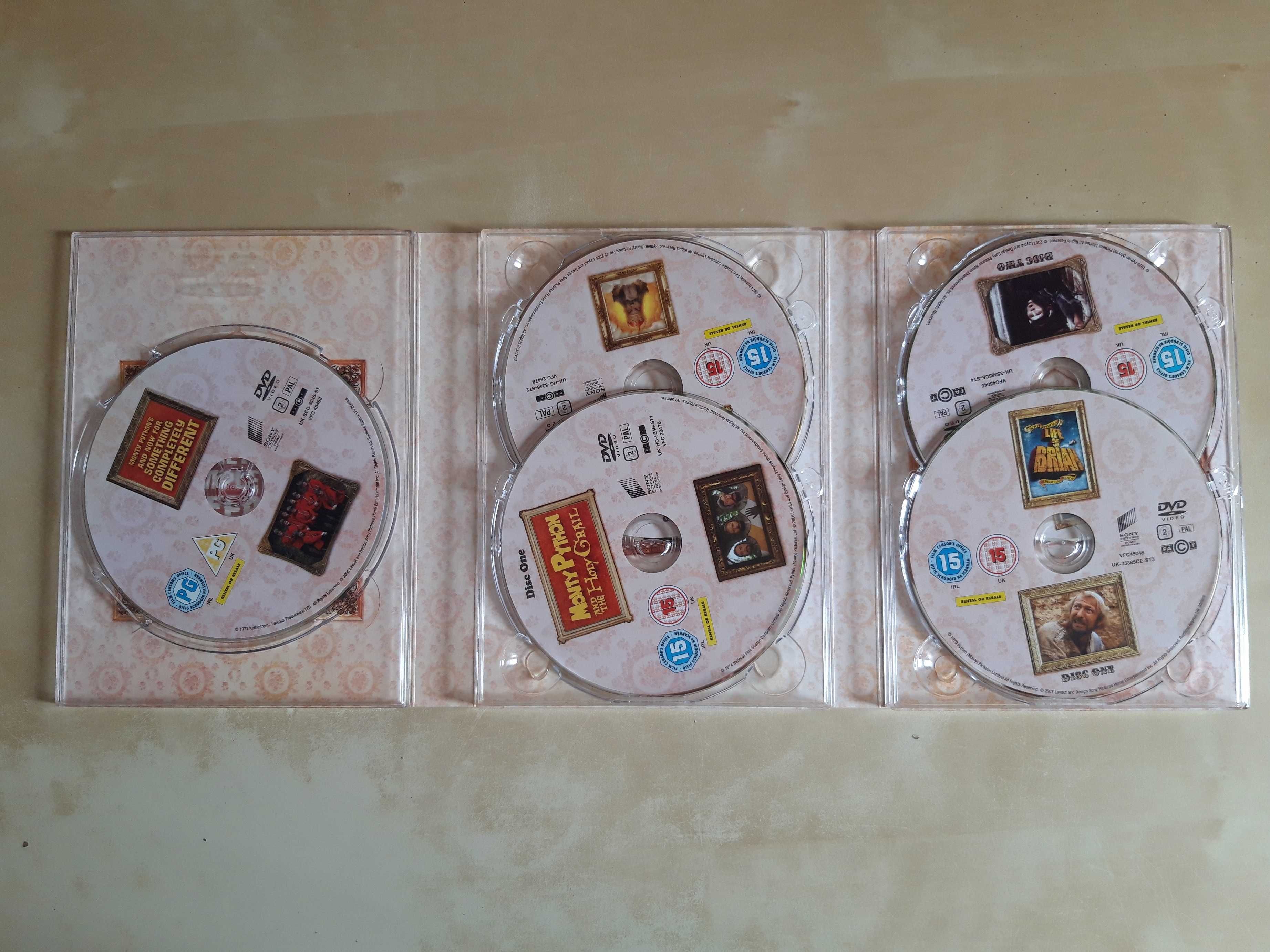 Monty Python Box, 15 DVD