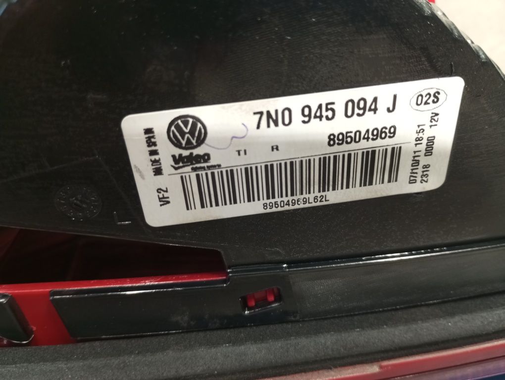 VW Sharan 7N lampa tylna w klapę 7N0.945.093.J   7N0.945.094.J