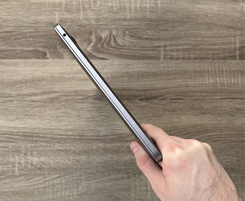 MacBook Pro 13 Retina 2017 | i5 2.3/3.6 GHz | 8gb Ram | 256 SSD