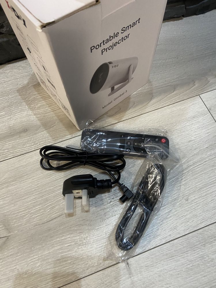 Przenosny mini Projektor XGoDY Gimbal 3 Smart Android 11HD