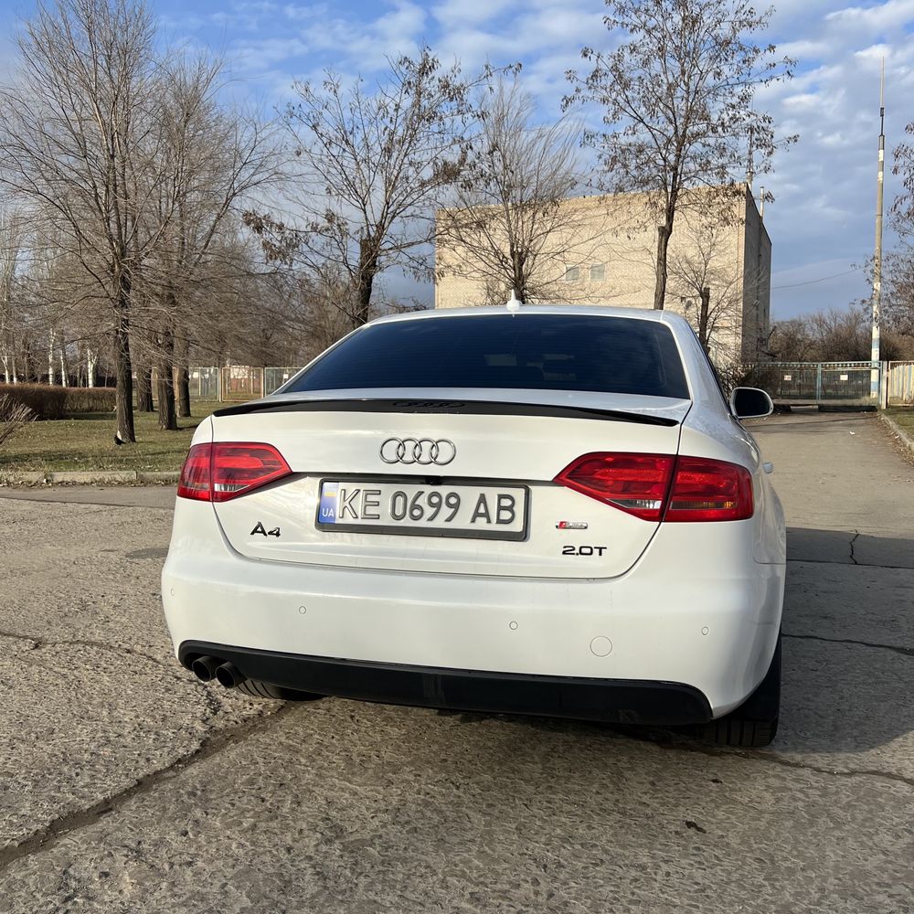 Audi A4B8 2.0TDI продам