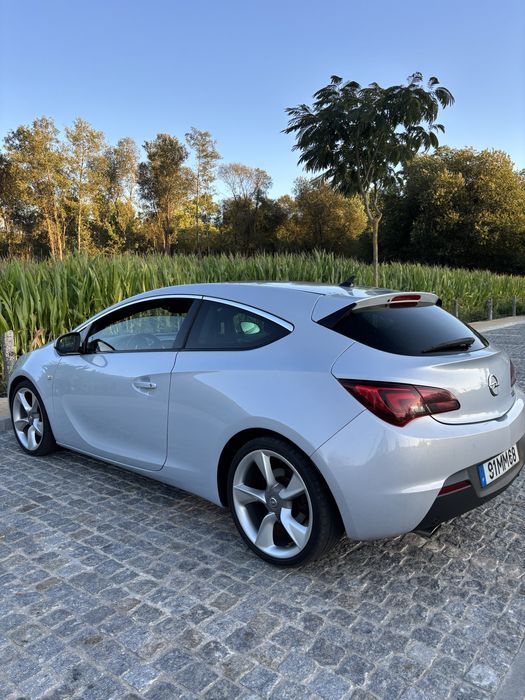 Opel Astra Gtc 2.0 Coupe