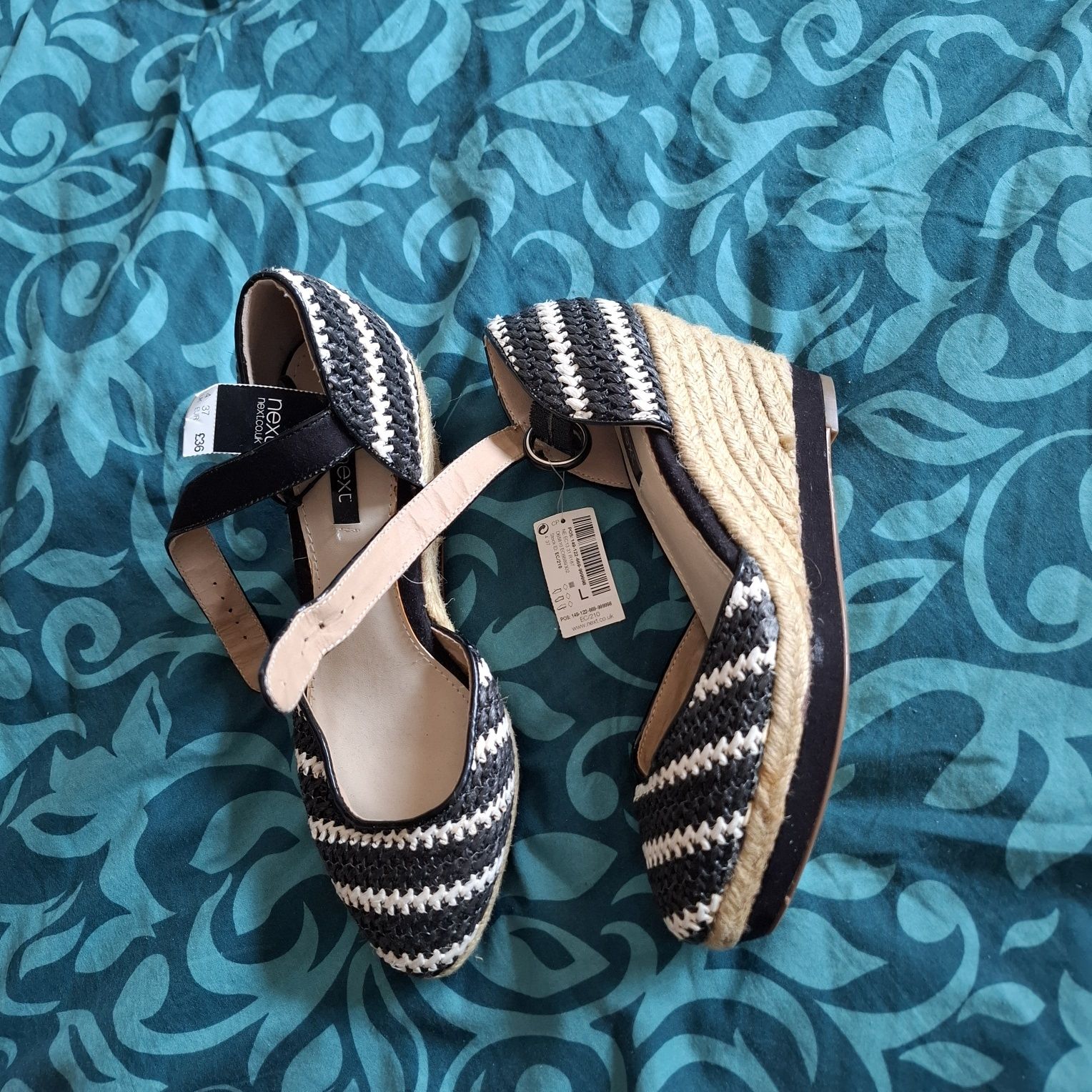 Nowe Buty na koturnie next rozmiar 37