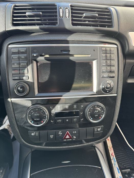 Mercedes R 300 7 lug