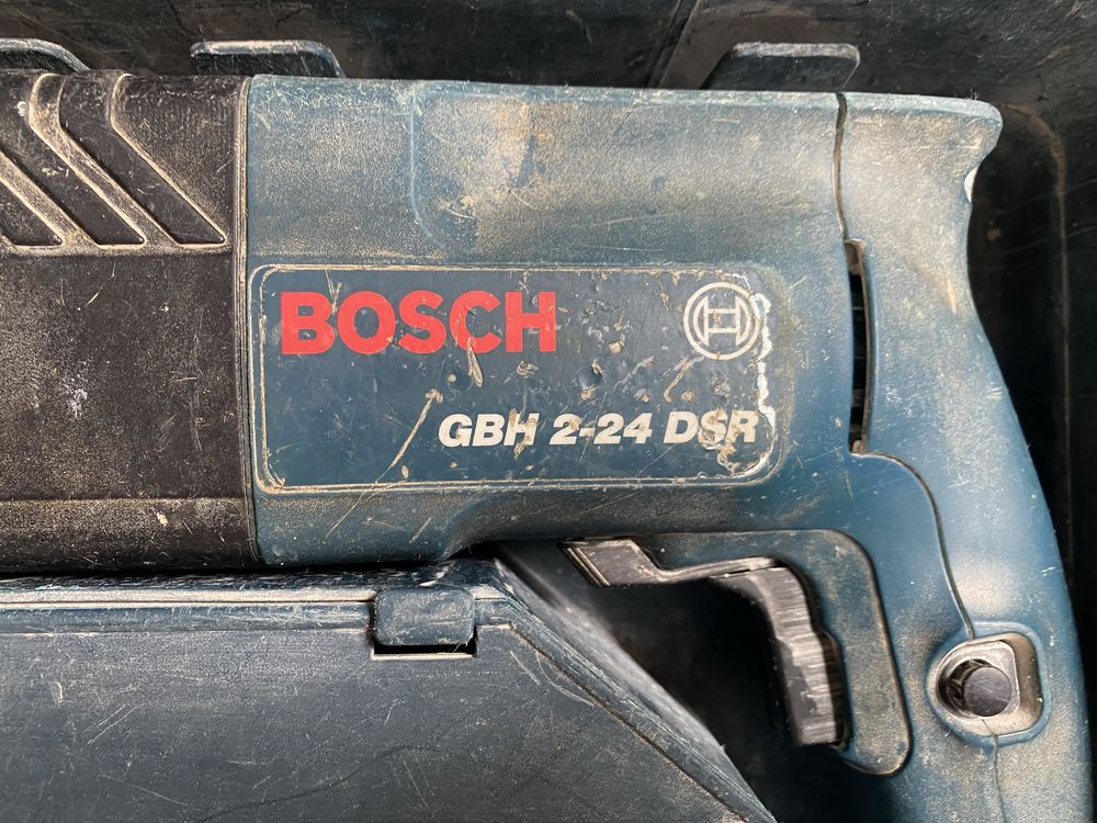 Продам перформтор bosch GBH 2-24.