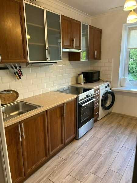 Оренда 2к квартири поблизу Victoria Gardens