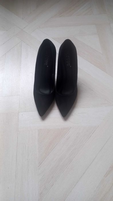 Туфлі        жіночі