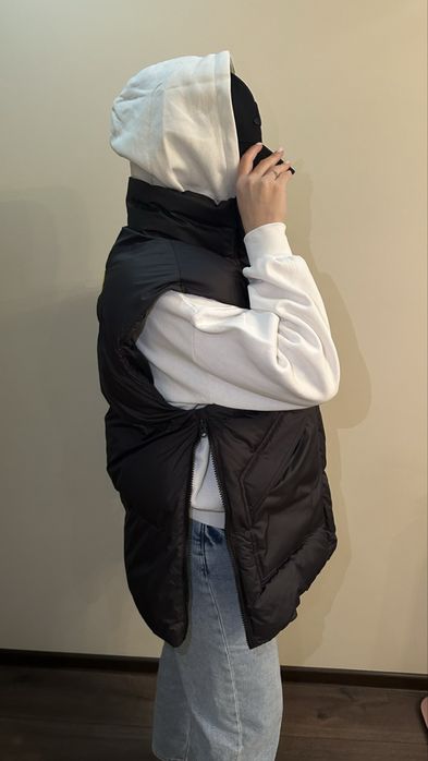 Жилет Adidas by Stella Mccartney