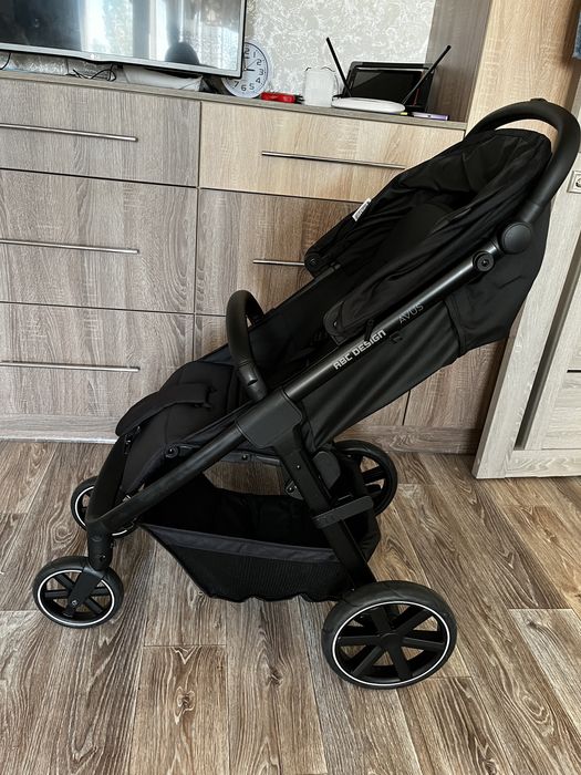 Прогулянкова коляска, ABC Design Avus