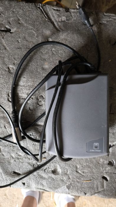 Sprzedam ładowarkę do roweru elektrycznego Sparta Batavus
