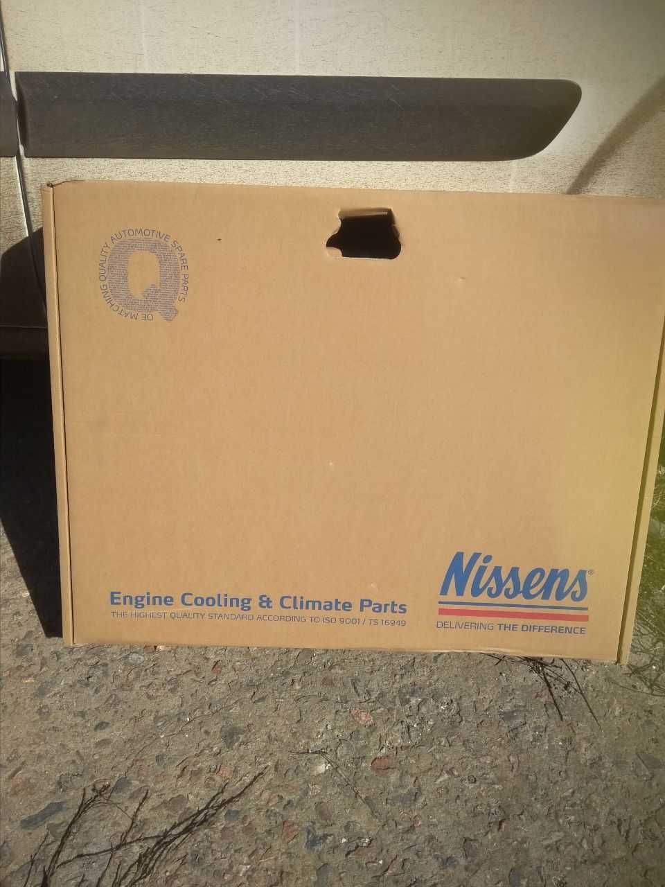 NISSENS Радиатор охлаждения Hyundai i40