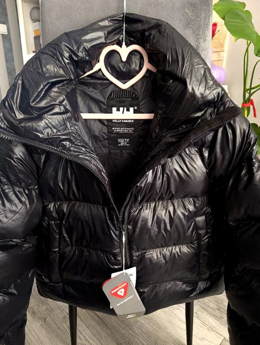Czarna kurtka puffer pikowana damska Helly Hansen rozmiar XS 34 36