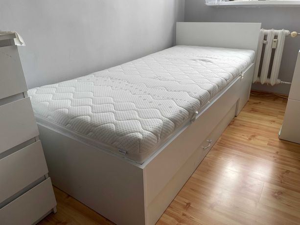 Łóżko białe pojedyncze z materacem 90x200