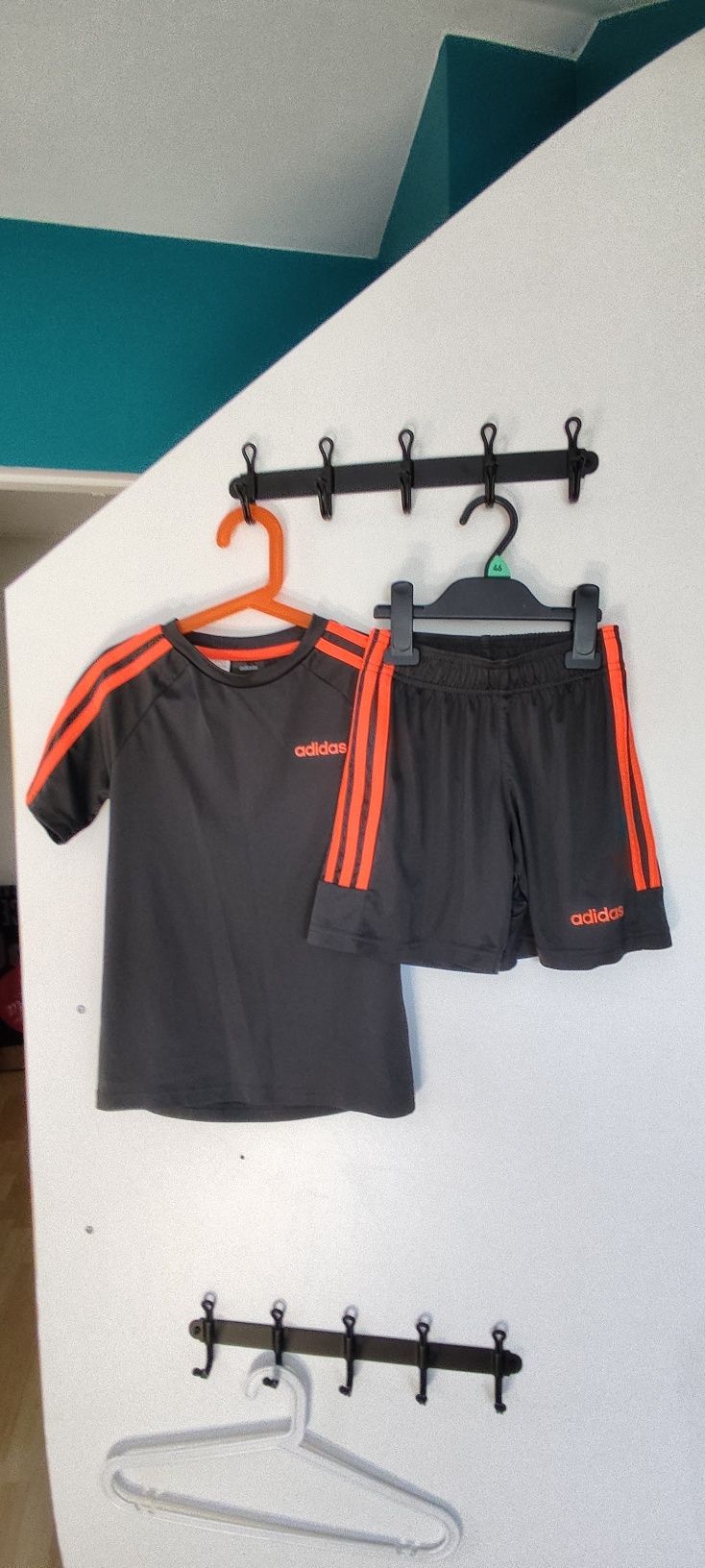 Zestaw spodenki i koszulka Adidas r 116/122