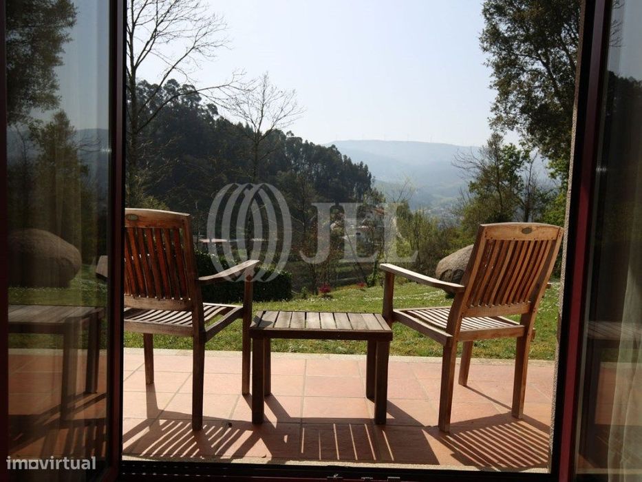 Hotel rural com 18 quartos e piscina, em Arouca