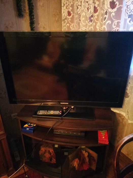 Sprzedam kanapę, 2 fotele i telewizor