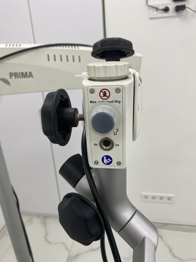 Стоматологічний мікроскоп Labomed Prima