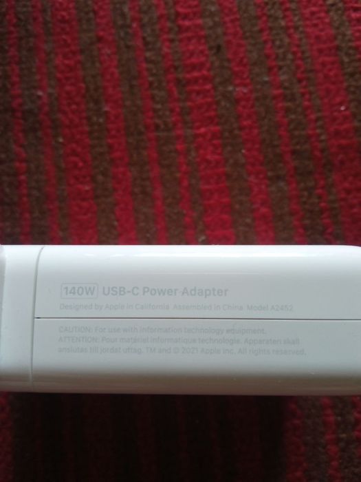 Блок живлення Apple 140W