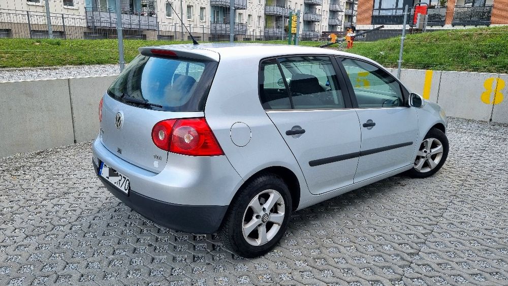 Volkswagen Golf V 1.9 TDI Klimatronik bez DPF