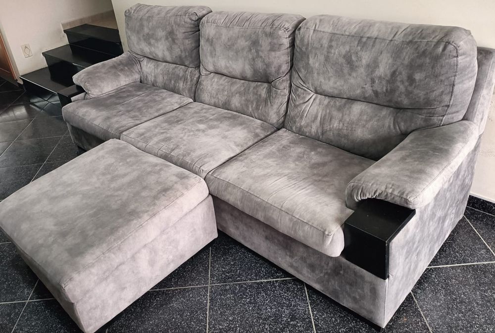 Sofá 3 lugares com chaise removível