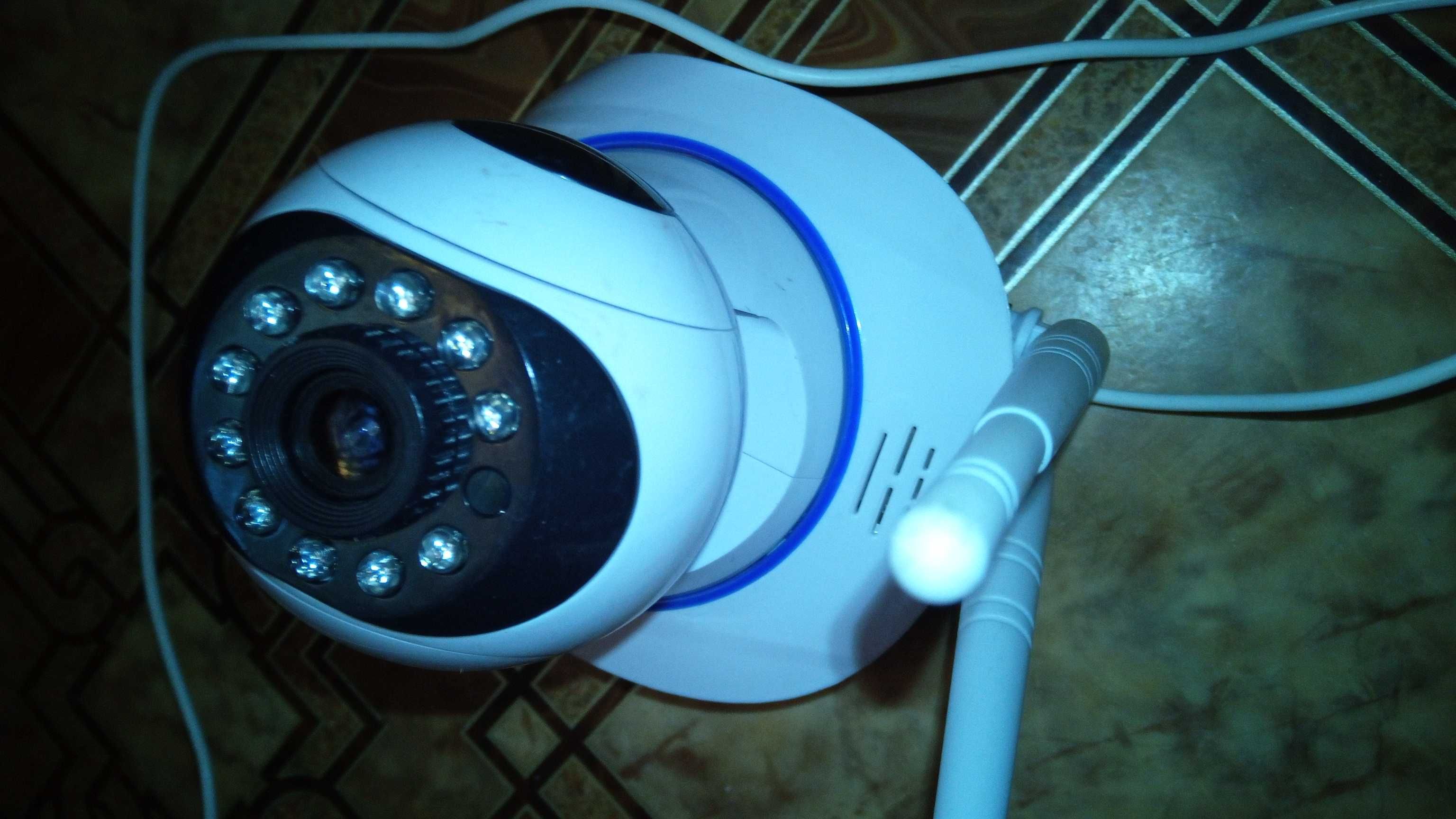 IP WiFi камера видеонаблюдения поворотная Айпи вайфай с микрофоном