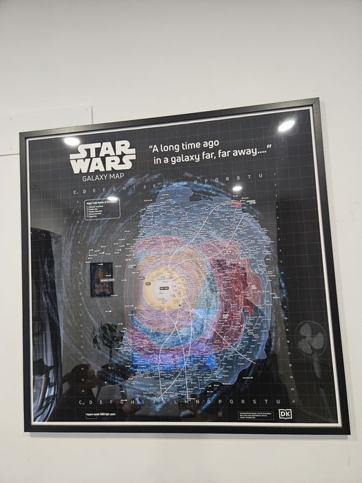 Mapa Star Wars em moldura.