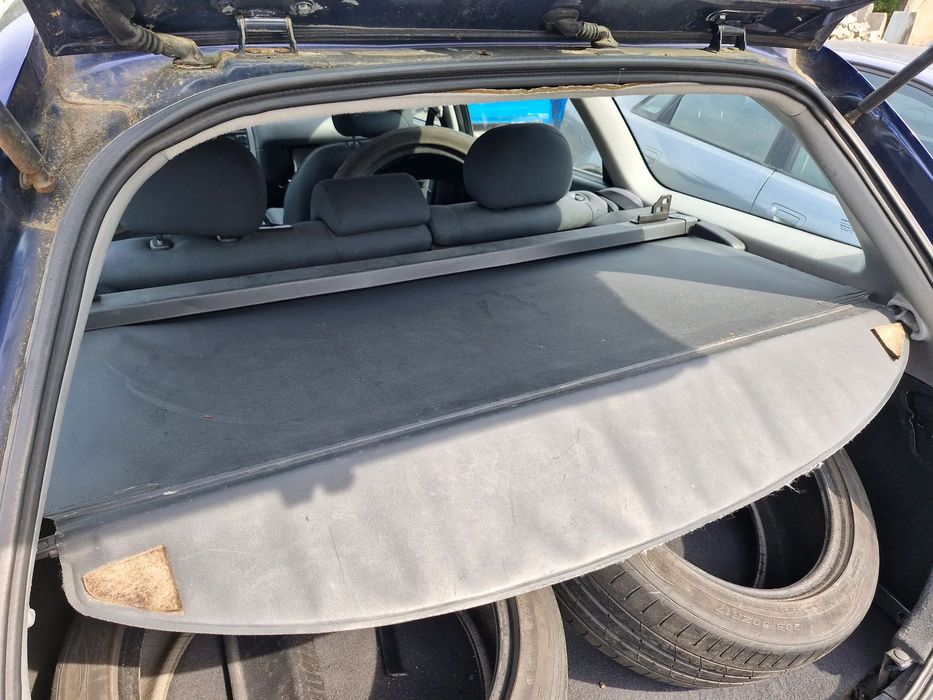 Roleta bagażnika Avensis T22 KOMBI