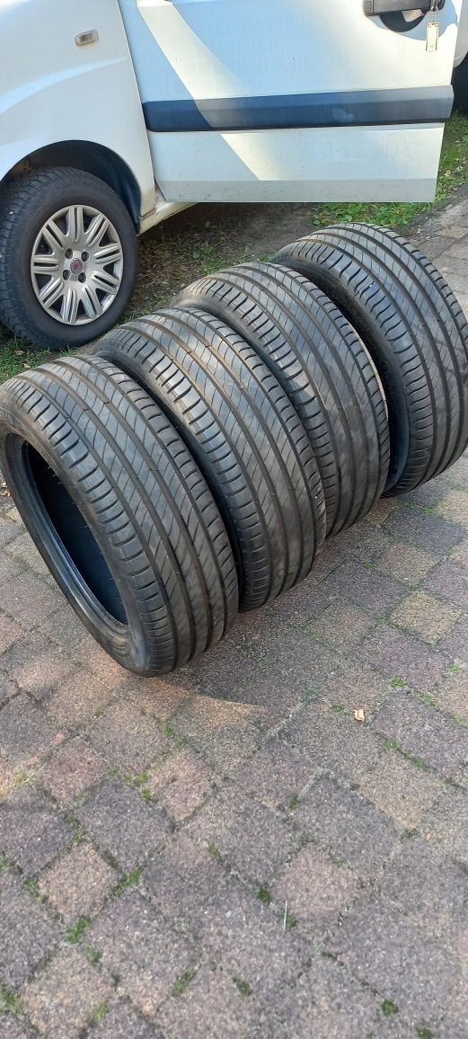 Sprzedam opony Michelin 205 55 r16 z2022r