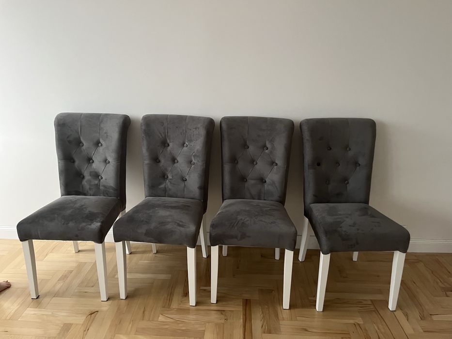 Zestaw krzeseł tapicerowanych