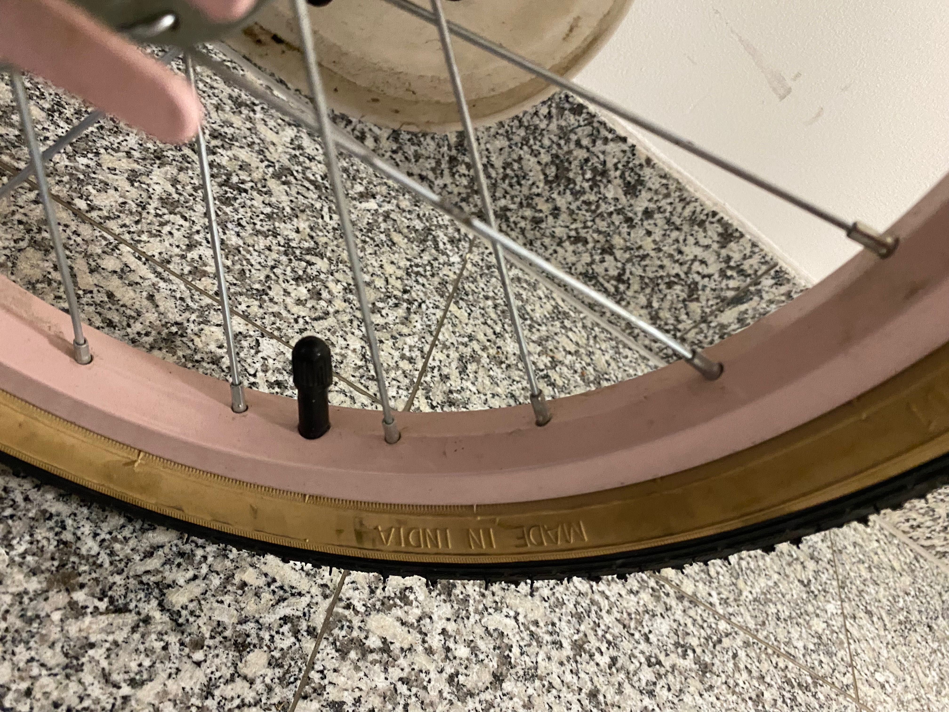 Rower dla dziewczynki w wieku przedszkolnym