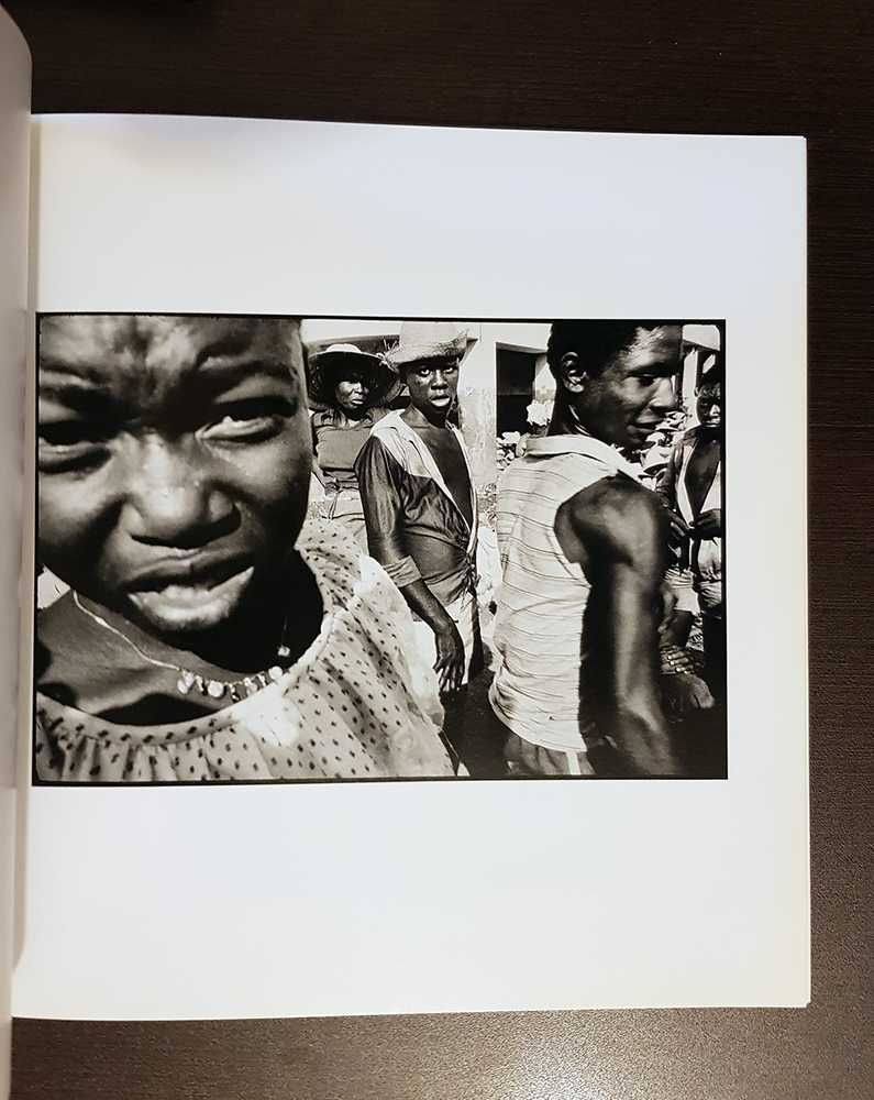 “Haiti” de Bruce Gilden 1998 (livro de fotografia)