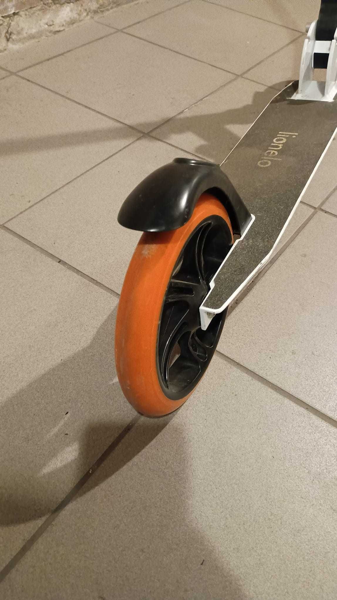 Hulajnoga Lionello prawie nowa!