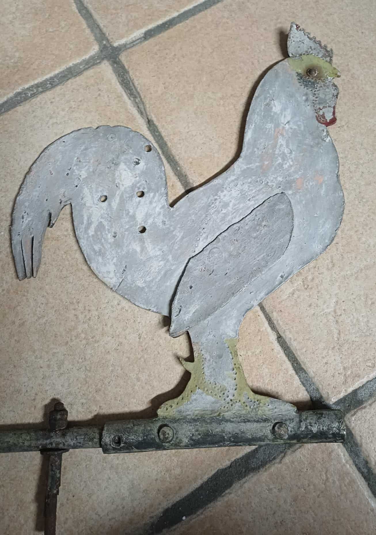 Catavento com figura de Galo