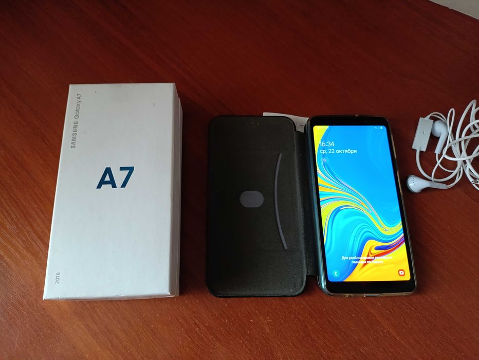 Samsung Galaxy A7 (2018) A750 4/64 Gb NFC Blue