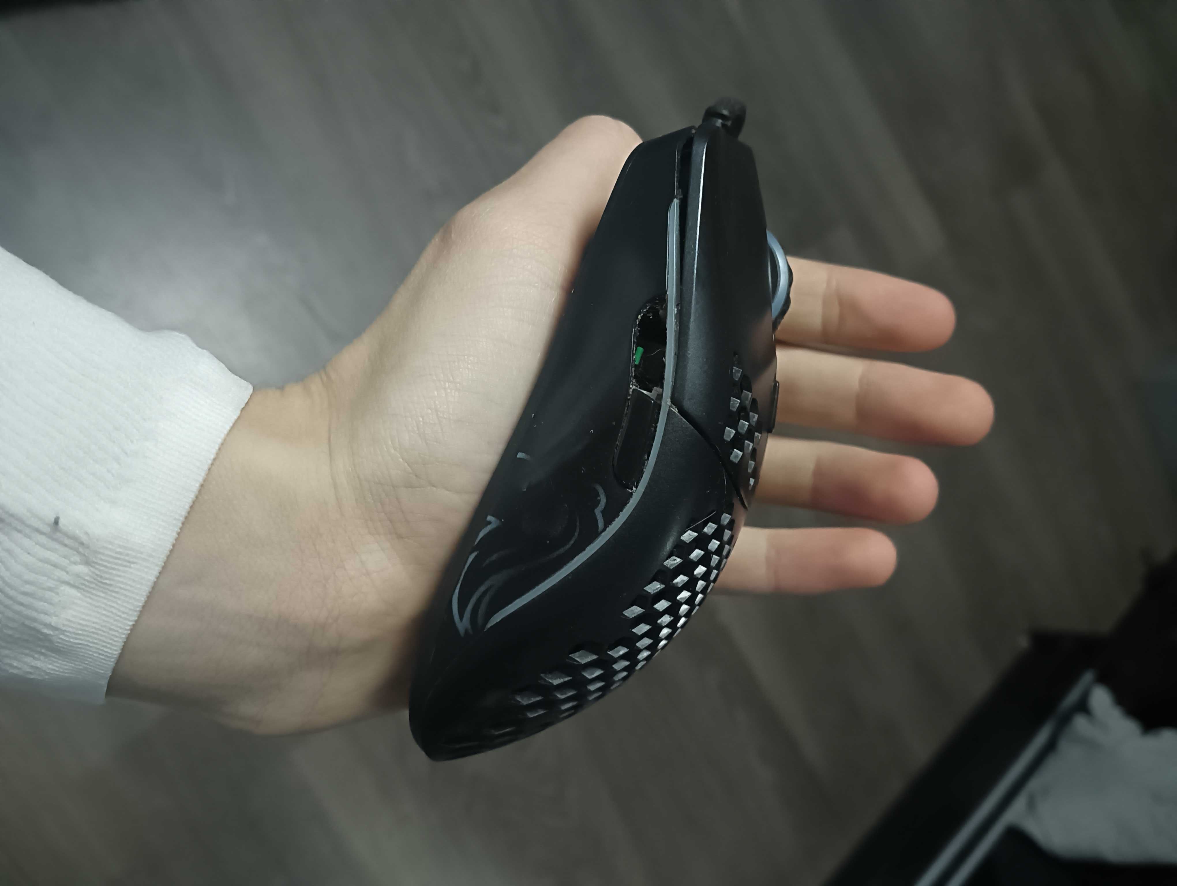 Glorious Model O Matte Black