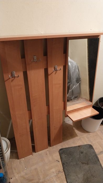 Szafka do przedpokoju z wieszakiem