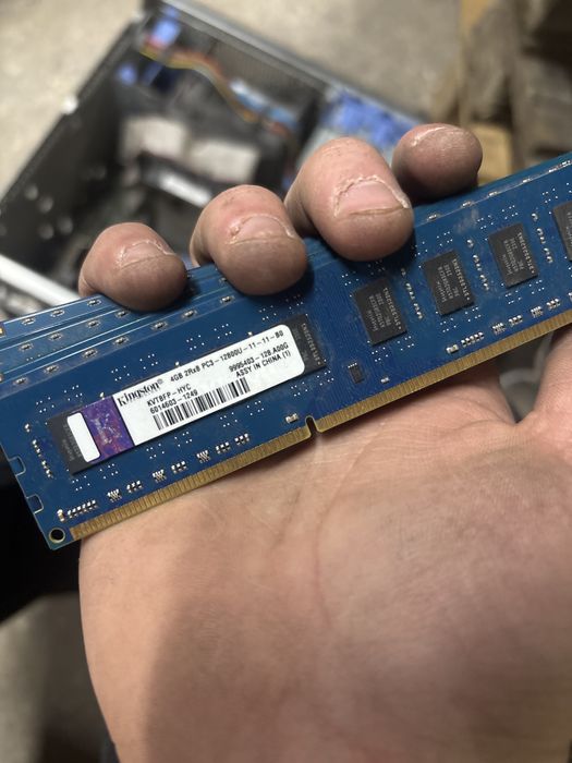 ram 4gb rozne duzo i tanio