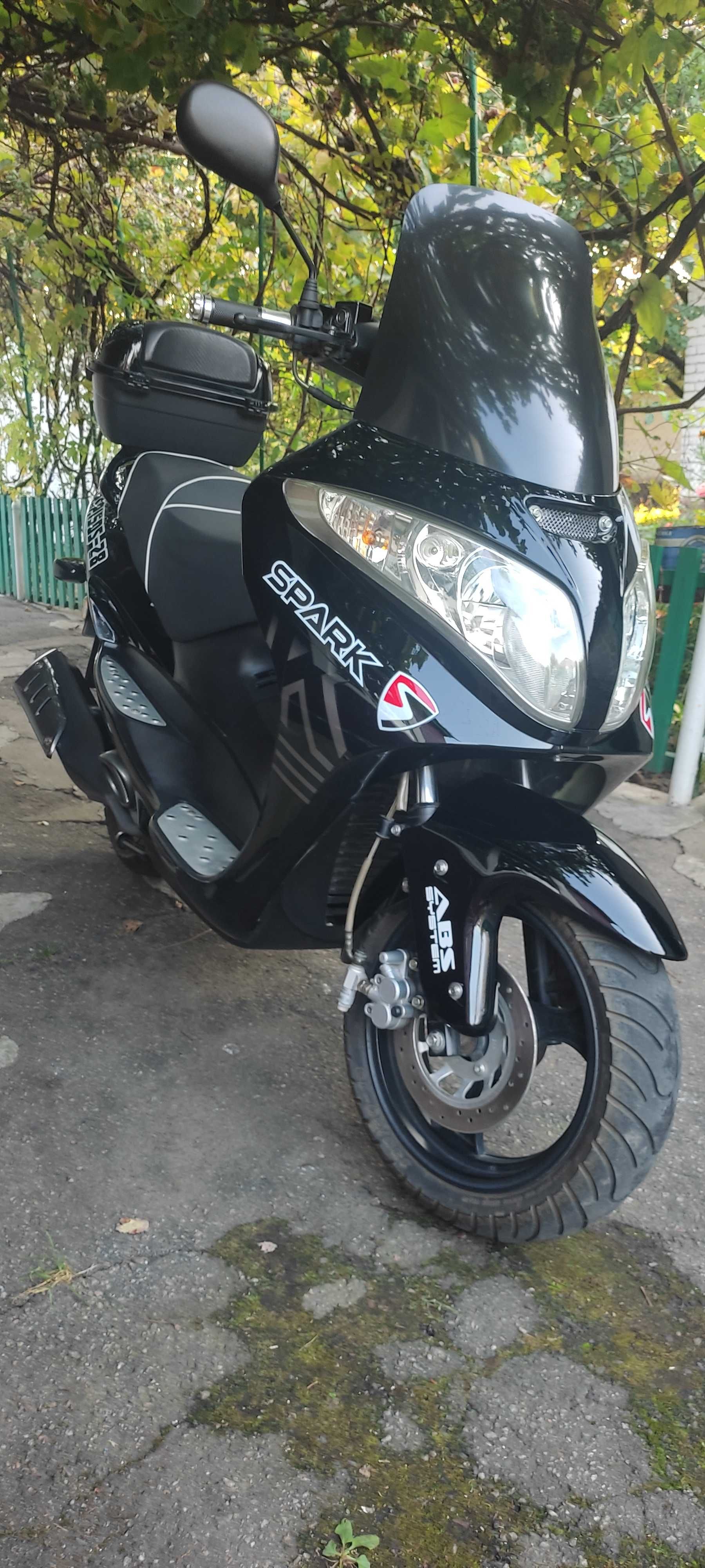 продам скутер SPARK SP150S-28