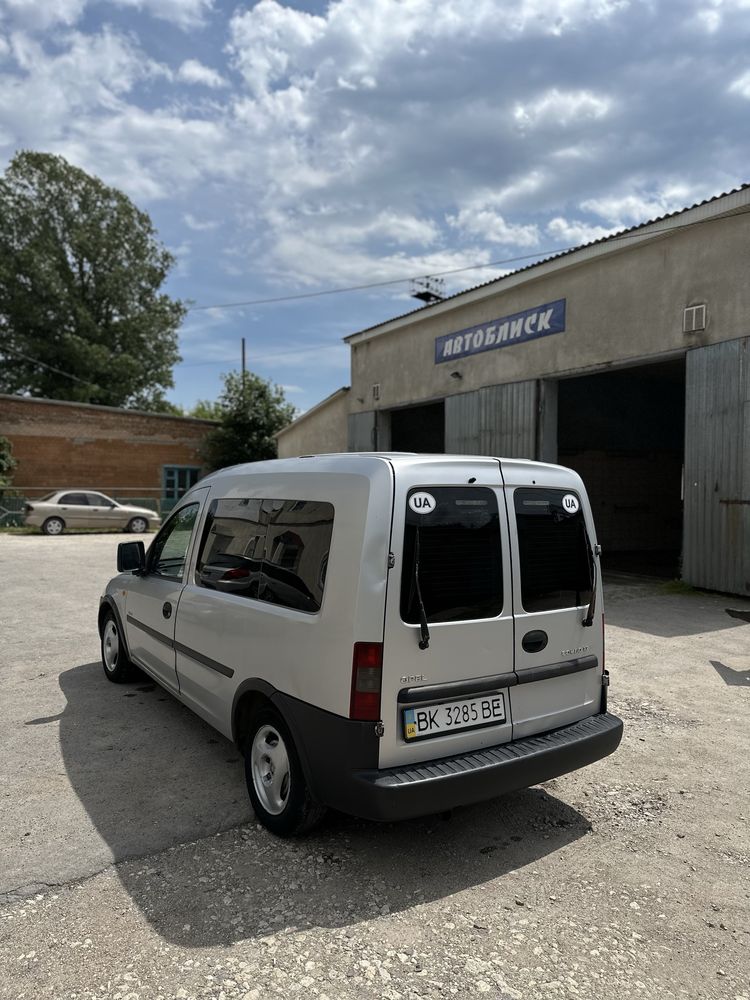 Opel combo 1.7 diesel пасажир