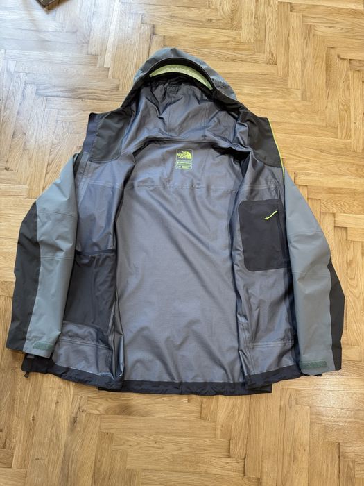 Вітровка the north face SUMMIT SERIES GORE TEX Pro Розмір: L-XL