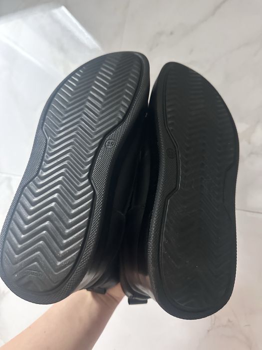 Шкіряні угги з натуральної шкіри та хутром