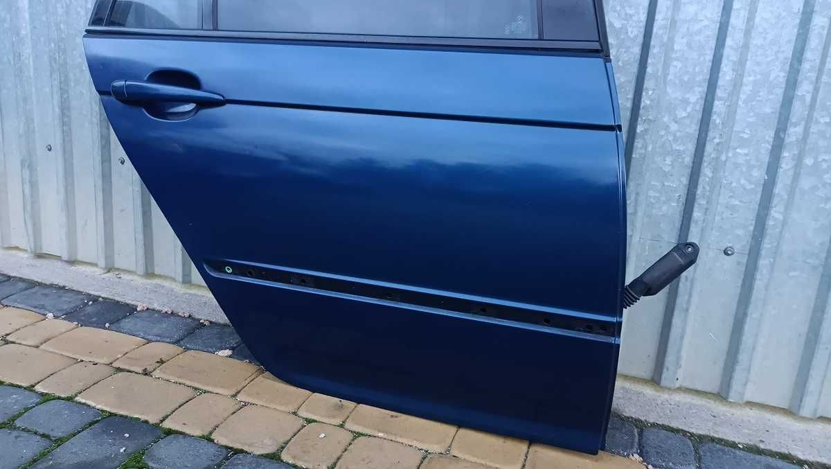 Drzwi prawy tył bmw E46 kombi Touring kolor Mysticblau A07/5