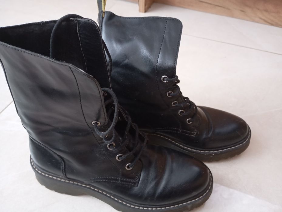 Buty zimowe damskie CCC