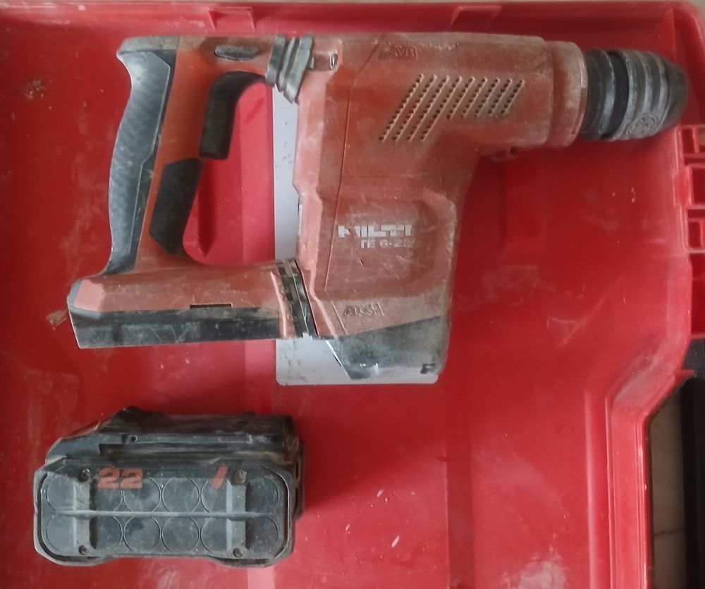Vendo 5 máquinas de construção civil Hilti