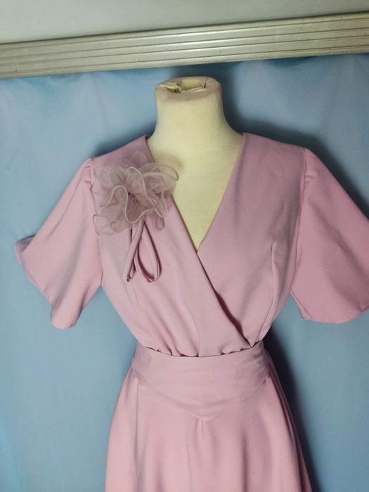 Sukienka  na imprezę,  komunię  roz. 36/38/40