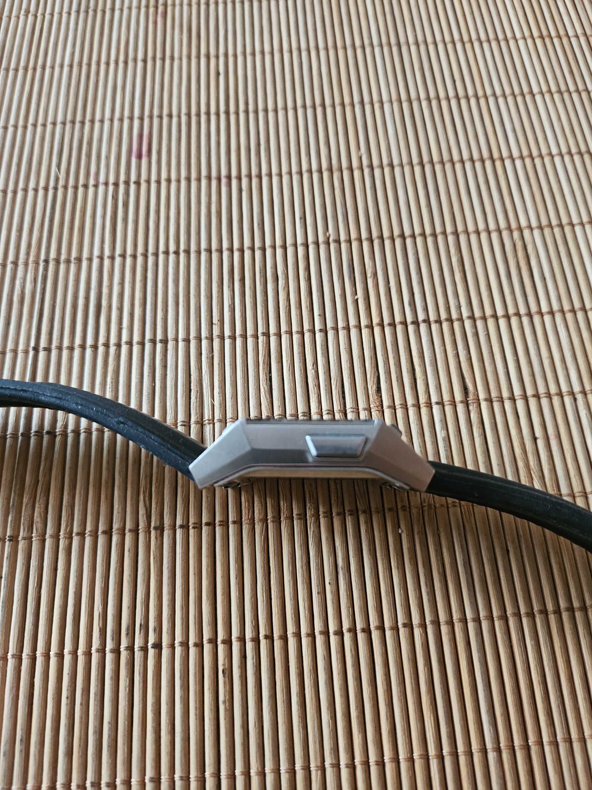 Sprzedam zegarek junghans mega 1000