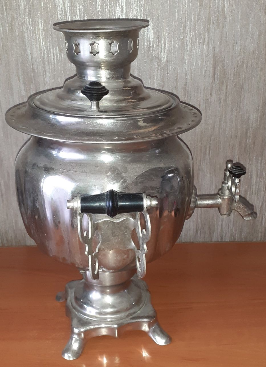 Samowar elektryczny